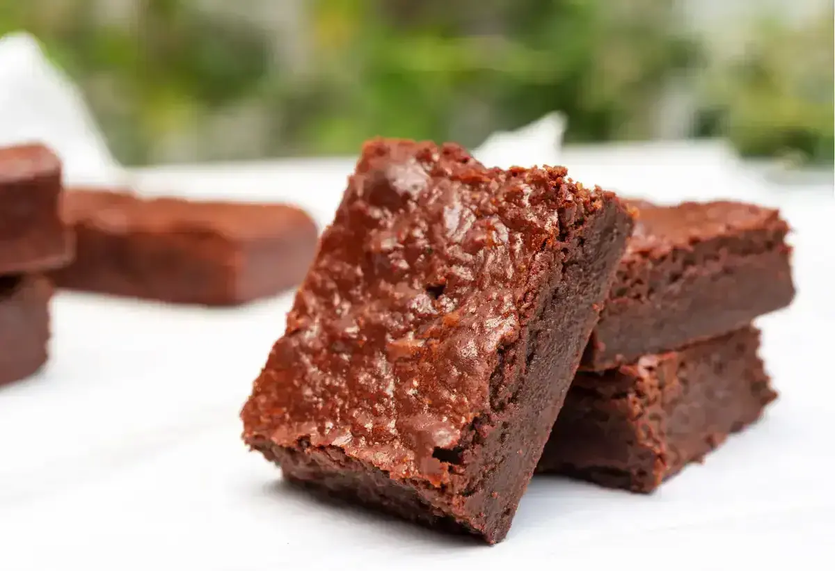Délicieux brownies au chocolat, parfaits pour une recette facile et gourmande.
